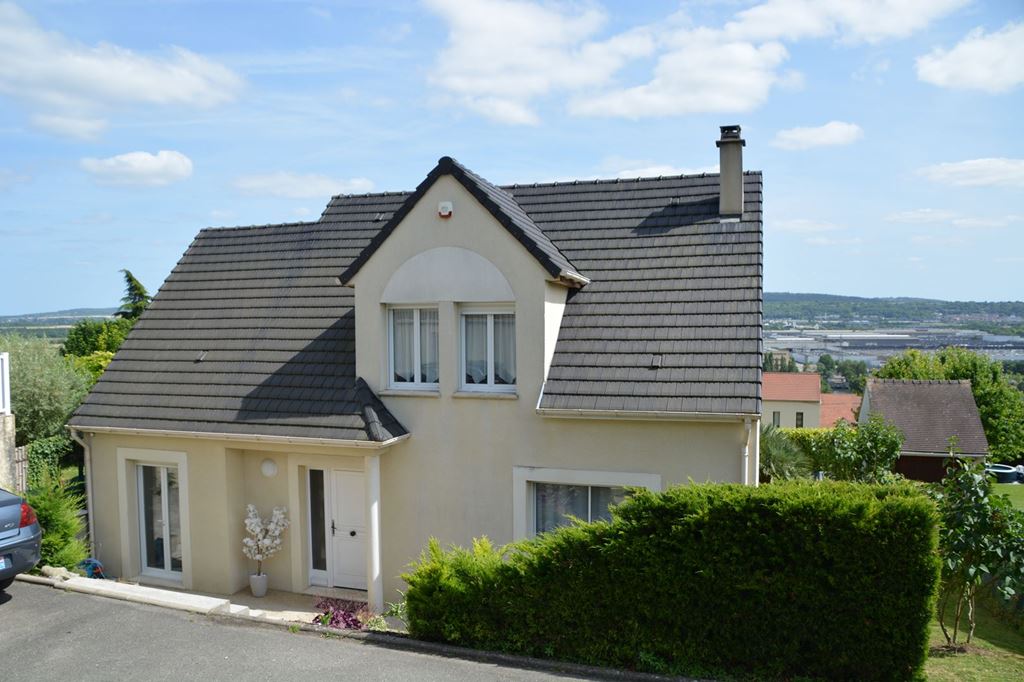 Maison Contemporaine JUZIERS (78820) LAUTIER CONSEIL IMMOBILIER