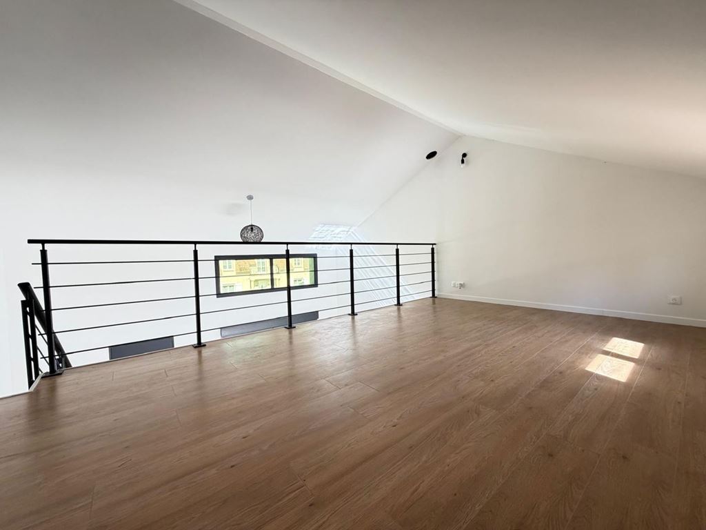 Maison Contemporaine JUZIERS (78820) LAUTIER CONSEIL IMMOBILIER