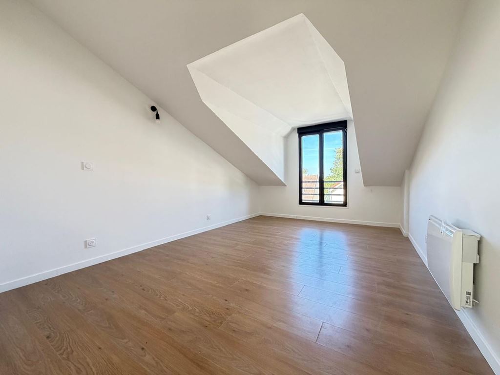 Maison Contemporaine JUZIERS (78820) LAUTIER CONSEIL IMMOBILIER